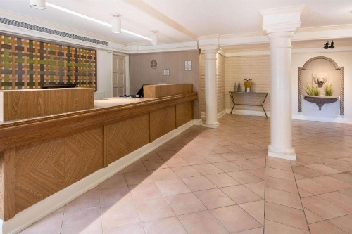 La Quinta Inn & Suites by Wyndham Deerfield Beach I-95 At Hillsb image 26